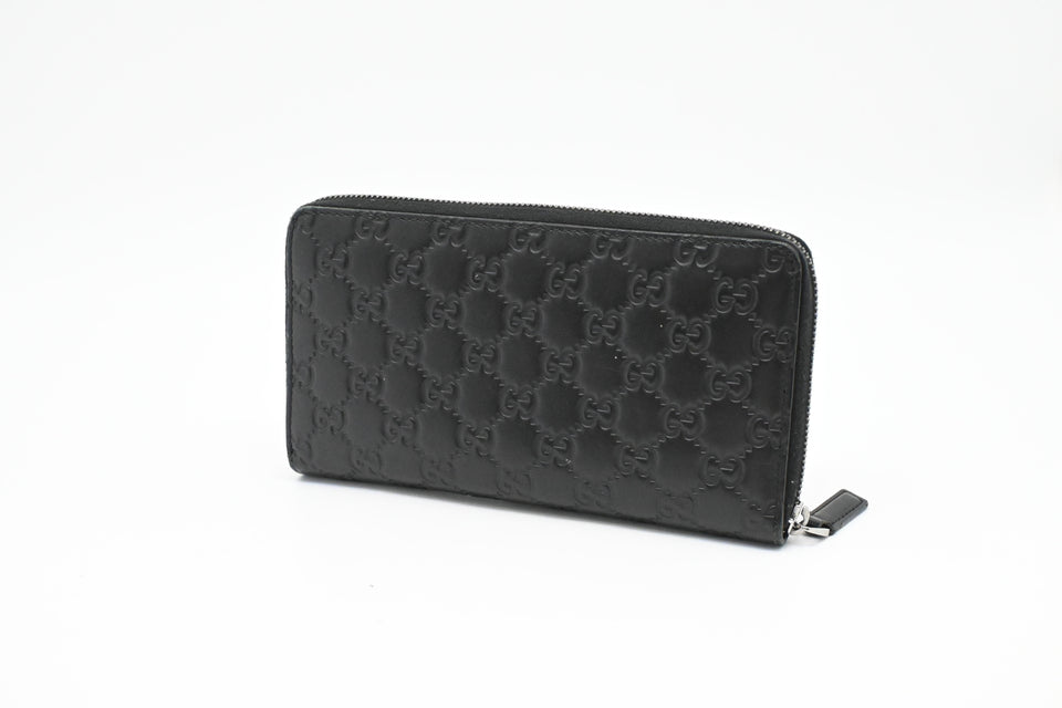 Gucci Zippy Organizer in Black Guccissima Leather