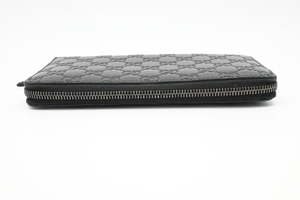 Gucci Zippy Organizer in Black Guccissima Leather