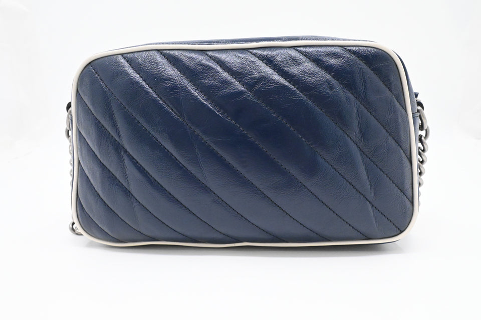 Gucci Marmont Crossbody in Navy Blue Leather