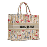 Dior Large Embroidered Hibiscus Book Tote (SHG-jZD0DI)