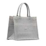 Dior Medium Cannage Embroidered Book Tote (SHG-dwrZnB)