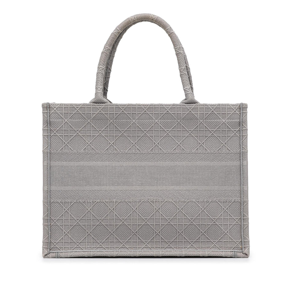 Dior Medium Cannage Embroidered Book Tote (SHG-8YiPXv)