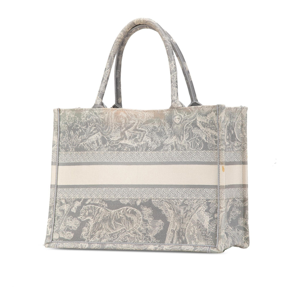 Dior Medium Toile de Jouy Reverse Embroidered Book Tote (SHG-OWlz7x)