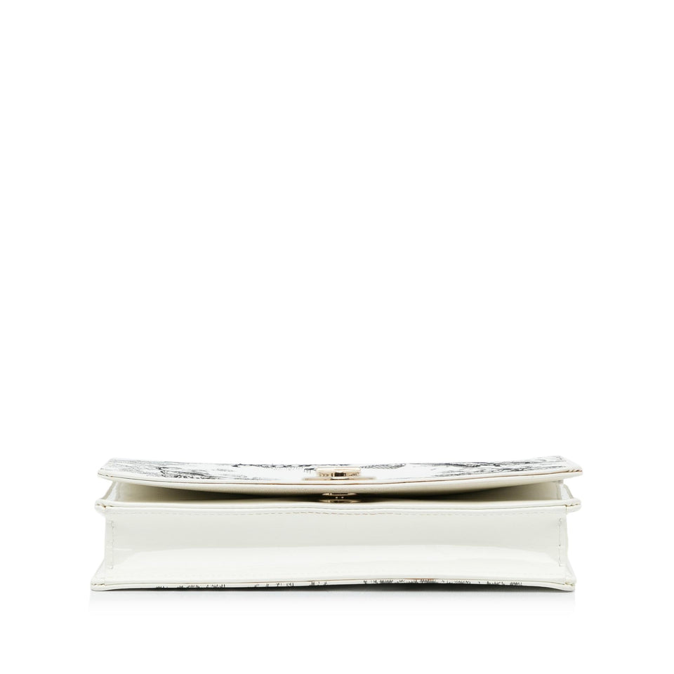 Dior Patent Diorama Toile de Jouy Clutch (SHG-RGybns)