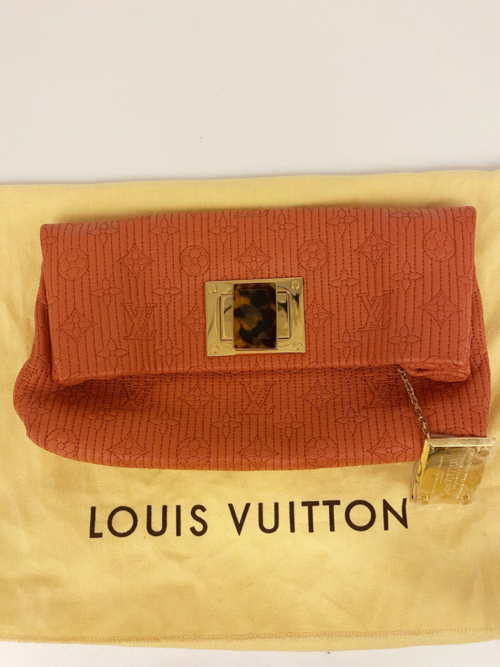 Louis Vuitton Clutch TWS pop