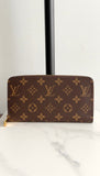 Louis Vuitton Monogram Zippy Wallet