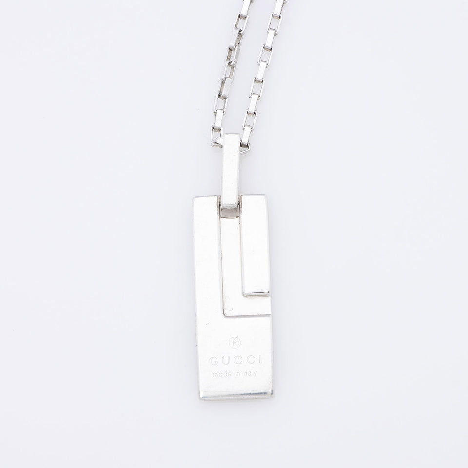 Gucci Sterling Silver Logo Plate Chain Link Necklace