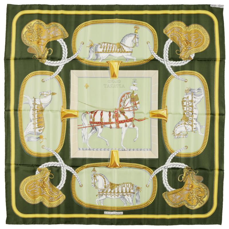 Hermes LES CARRÉS DE TOUJOURS “GRAND APPARAT” SILK SCARF