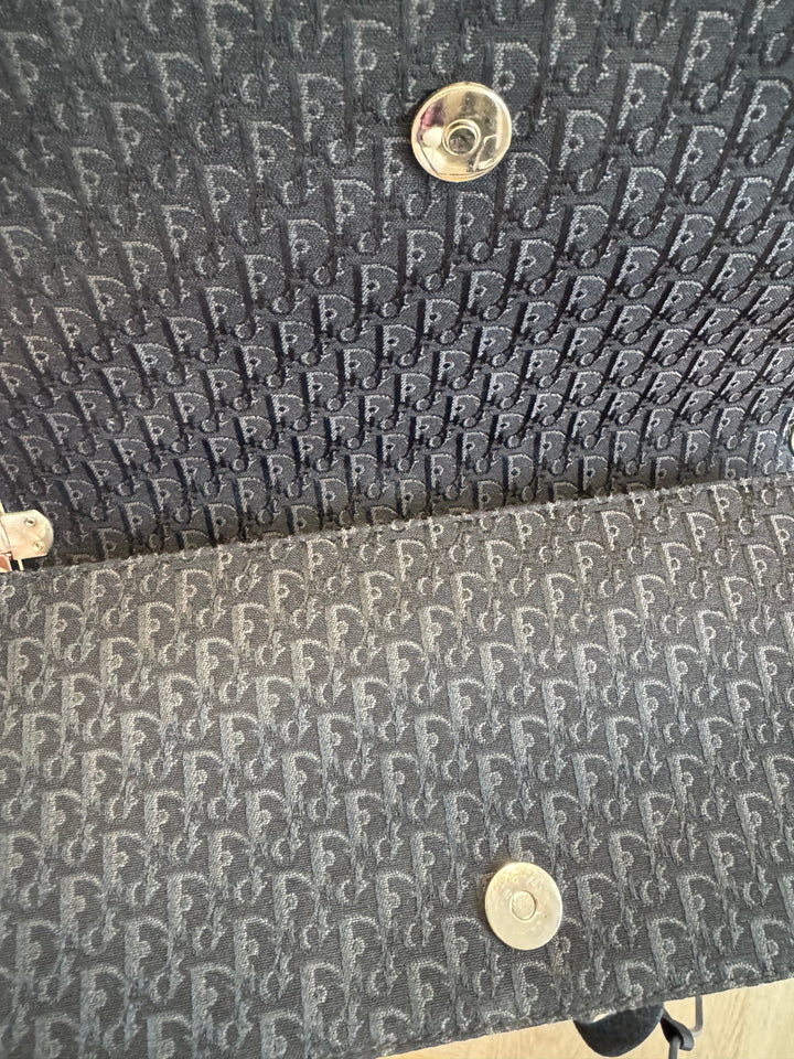 Christian Dior D trick Baguette Tasche as