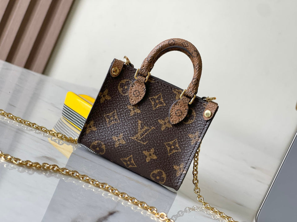 Louis Vuitton Micro Bag On The Go monogram