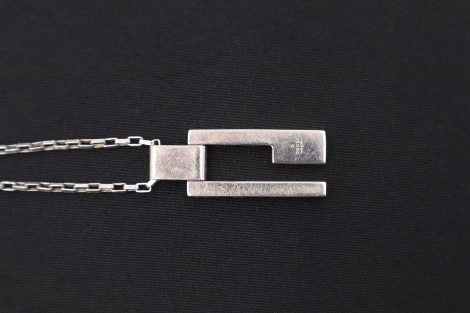 Gucci Plate "G" Necklace in Sterling Silver