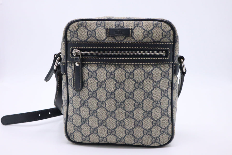 Gucci Messenger Bag in Blue GG Canvas