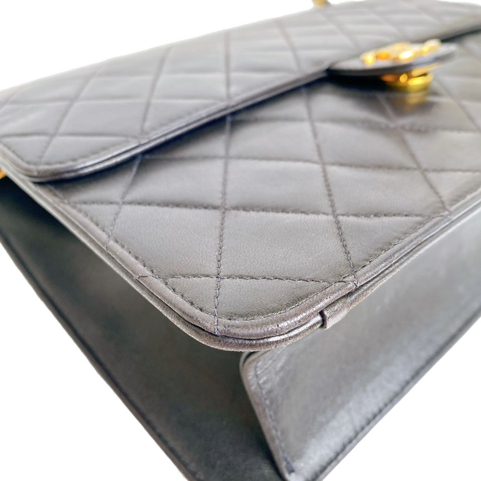 Chanel Vintage Classic Flap in Black