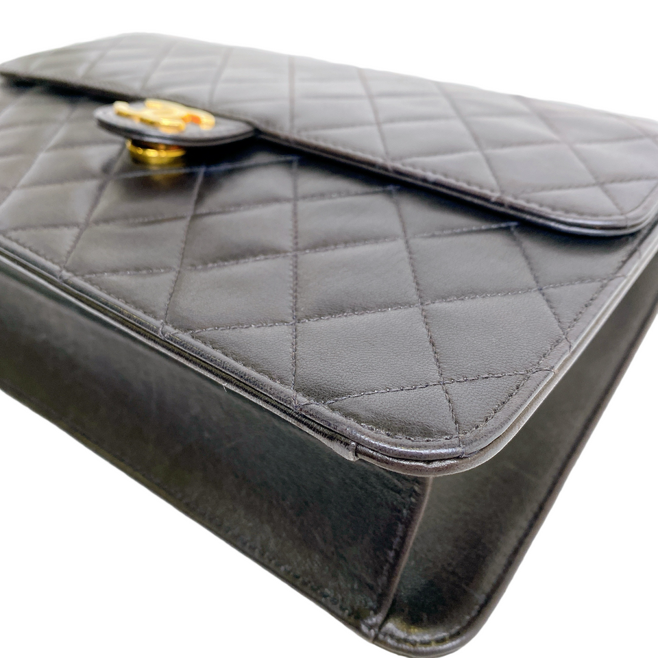 Chanel Vintage Classic Flap in Black