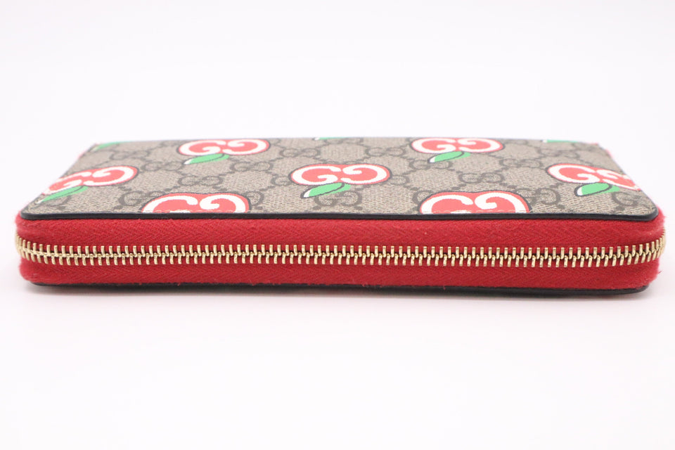 Gucci Long Wallet in GG Supreme Apples Canvas