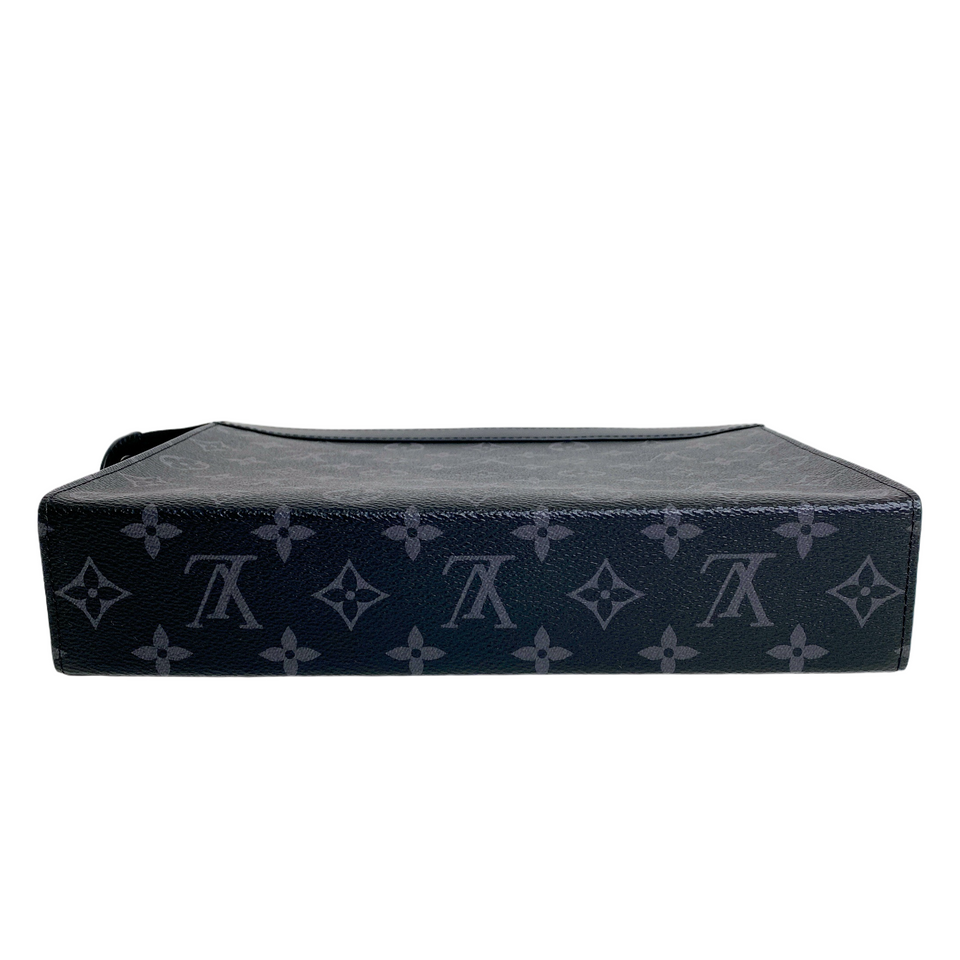 Louis Vuitton VOYAGE CLUTCH
