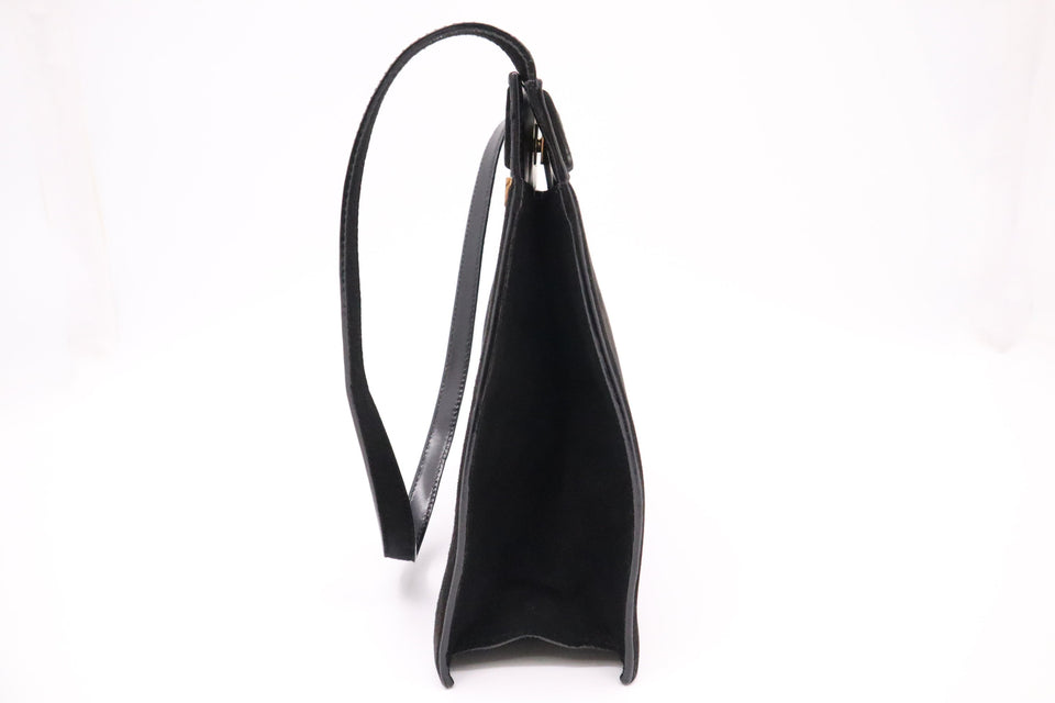 Gucci Shoulder Bag in Black Suede Canvas