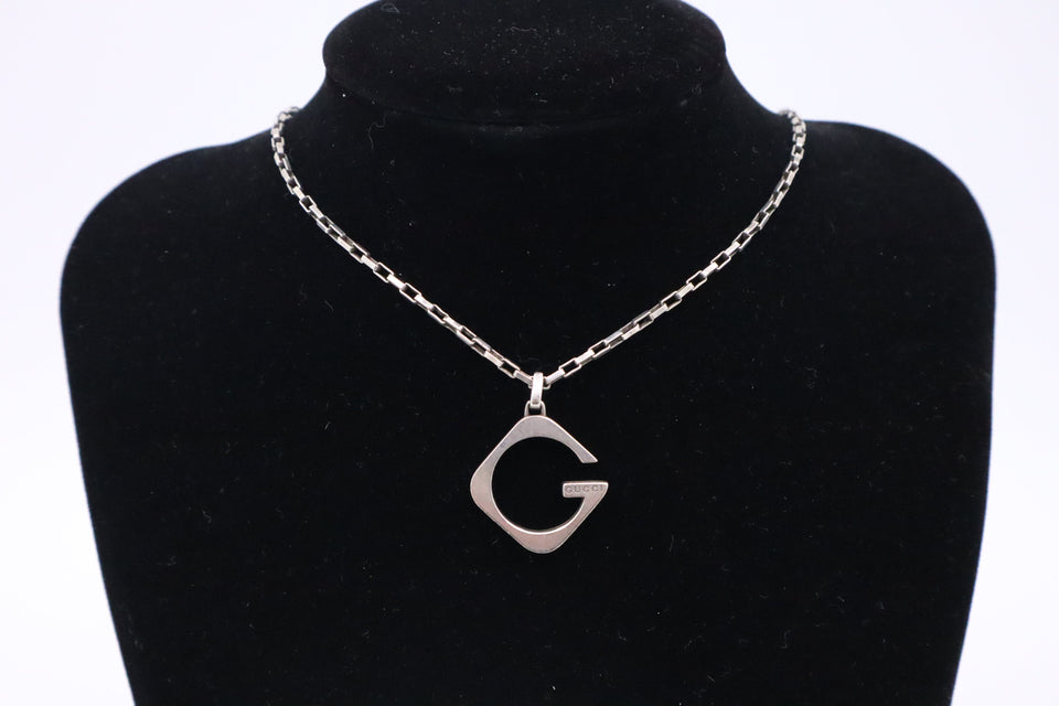 Gucci "G" Necklace in Sterling Silver