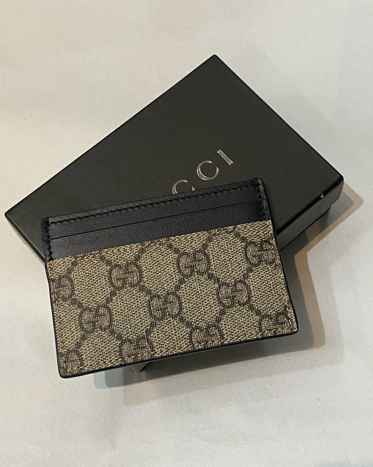 Gucci GG SUPREME MONOGRAM CALFSKIN CARD CASE
