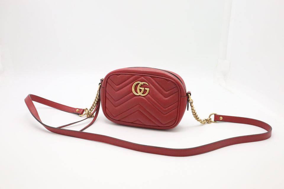 Gucci Marmont Mini Shoulder Bag in Red Leather