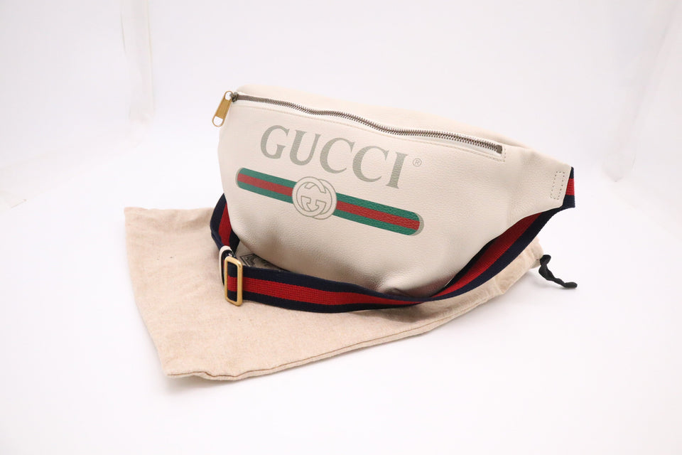 Gucci Waist Bag in White Leather