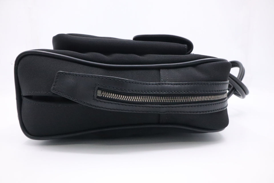 Gucci Duffle Bag in Black Canvas