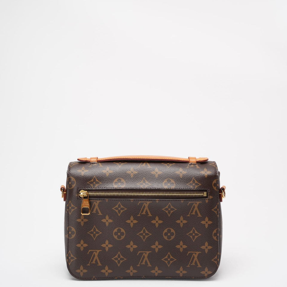 Louis Vuitton Monogram Pochette Metis MM Hand Bag 2019