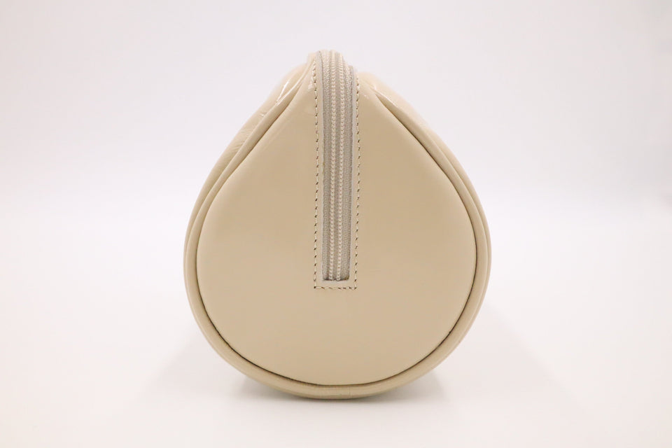 Gucci Cosmetic Pouch in Beige Patent Leather