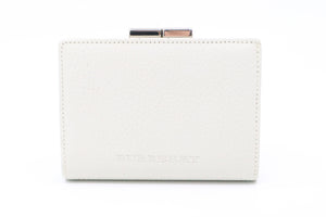 Burberry Compact Wallet in White Leather