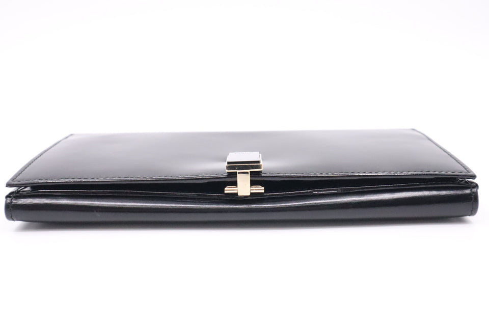 Gucci Long Wallet in Black Patent Leather