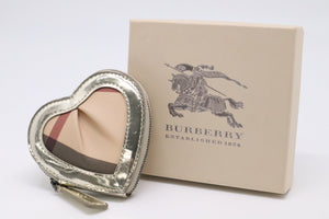 Burberry Heart Coin Case in Nova Check and Silver Leather