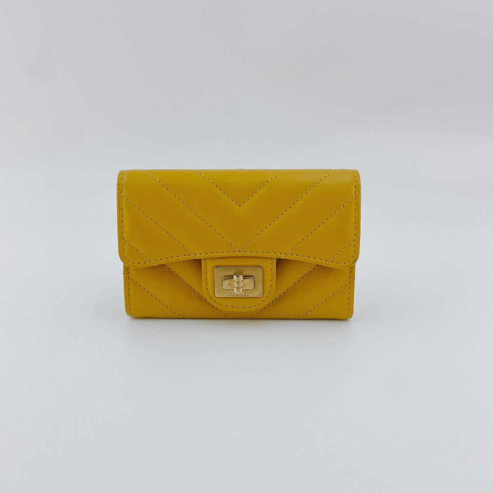 Chanel 2.55  HOLDER