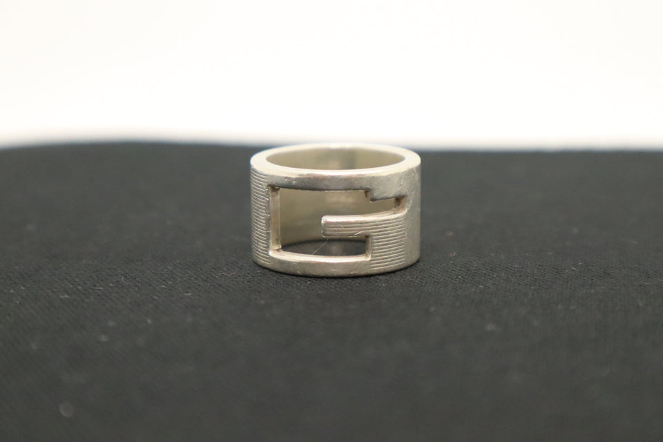 Gucci "G" Ring in Sterling Silver