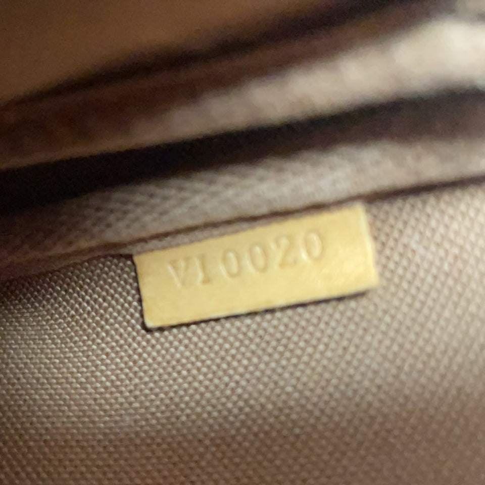 Louis Vuitton Monogram Pochette Accessoires Shoulder Bag 2000