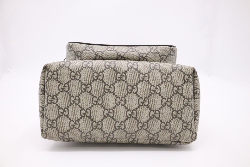 Gucci Blooms Backpack in GG Supreme Canvas