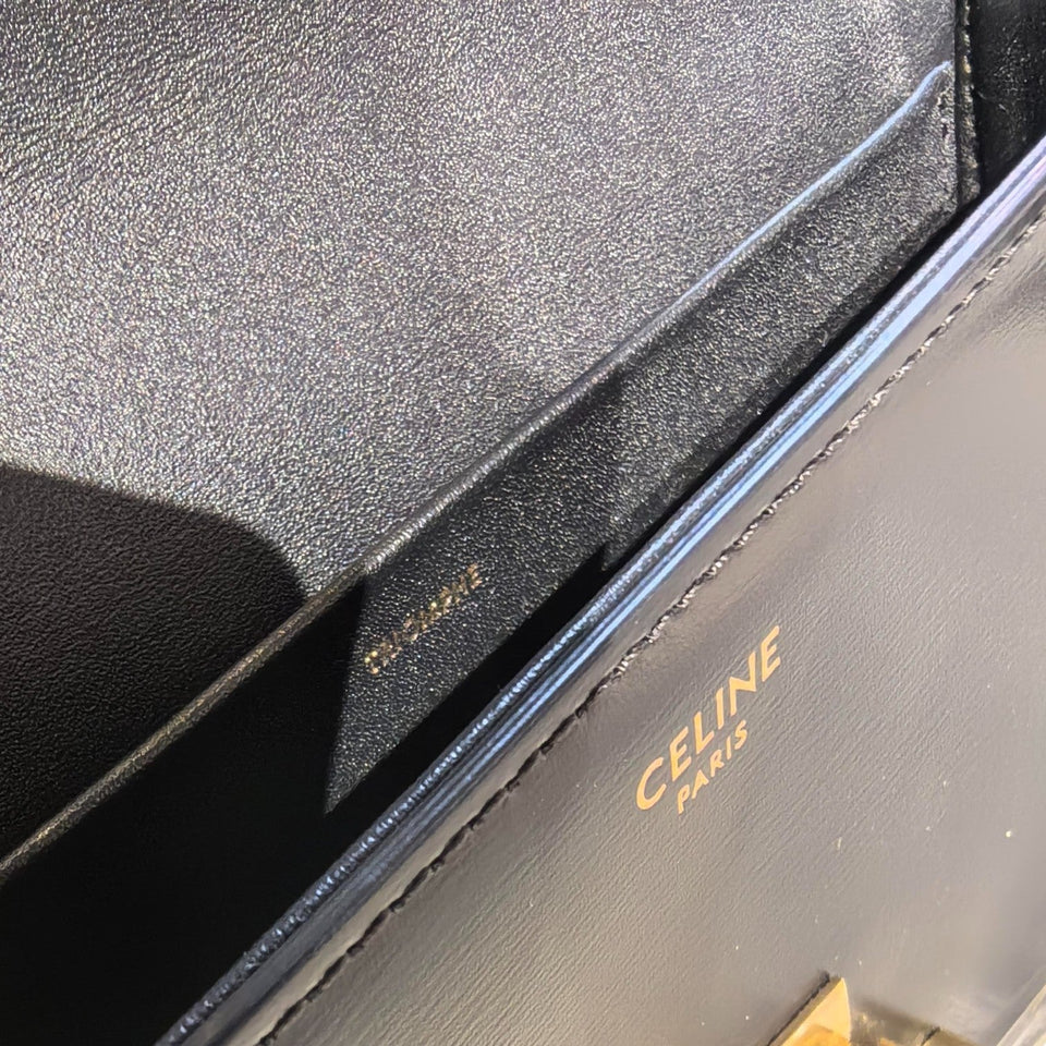Triomphe Shoulder Shiny Calfskin Black GHW