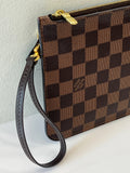 Louis Vuitton DAMIER EBENE MM GM POCHETTE CERISE