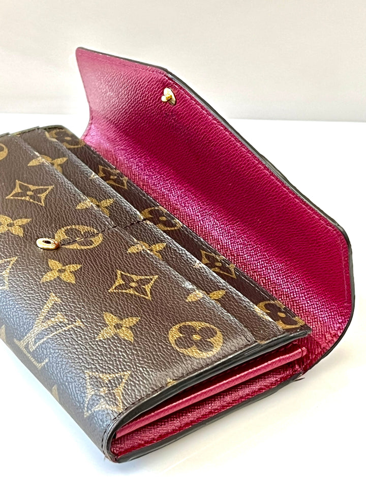 Louis Vuitton MONOGRAM SARAH WALLET FUCHSIA