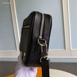 Louis Vuitton LV Men Pochette Kasai Taiga Cowhide Leather-Black Clutch