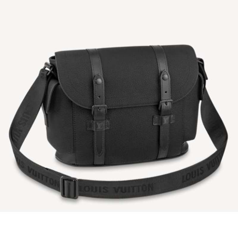 Louis Vuitton LV Unisex Christopher Messenger Black Taurillon Cowhide Leather Handbag