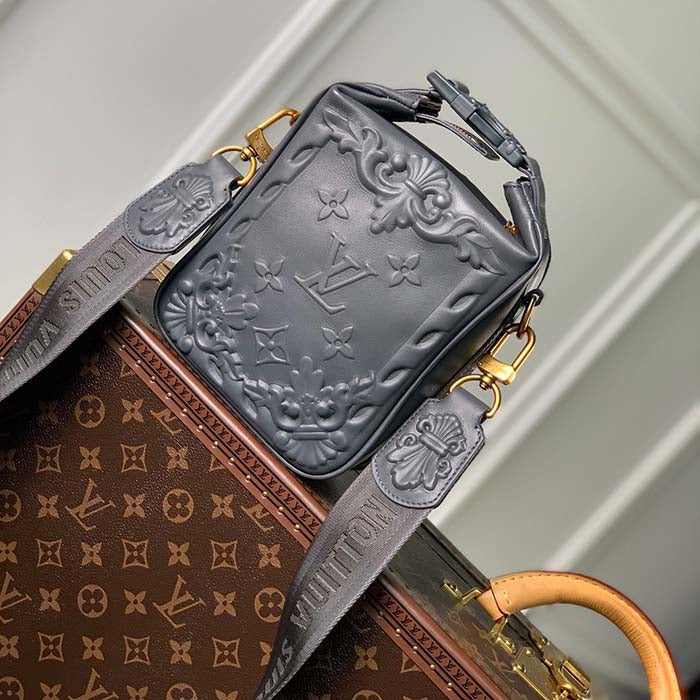 Louis Vuitton LV Unisex Cruiser Messenger Dark Shadow Gray Calf Leather Handbag