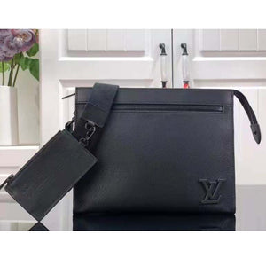 Louis Vuitton LV Unisex Messenger Voyage Black Aerogram Cowhide Leather Textile Lining Handbag
