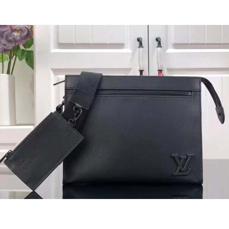 Louis Vuitton LV Unisex Messenger Voyage Black Aerogram Cowhide Leather Textile Lining Handbag