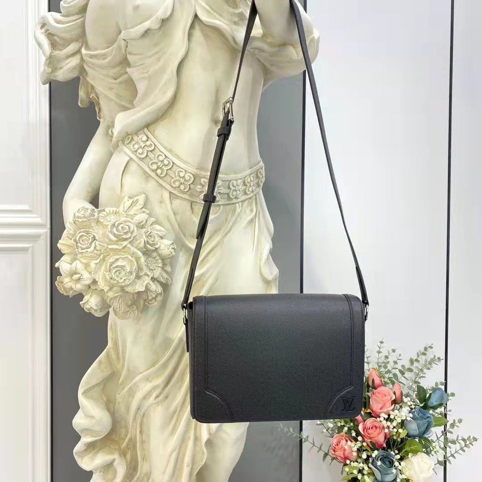 Louis Vuitton LV Unisex New Flap Messenger Black Taiga Cowhide Leather Handbag