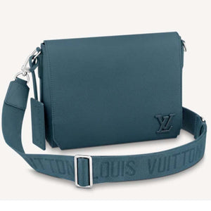 Louis Vuitton LV Unisex New Messenger Blue Aerogram Cowhide Leather Textile Lining Handbag