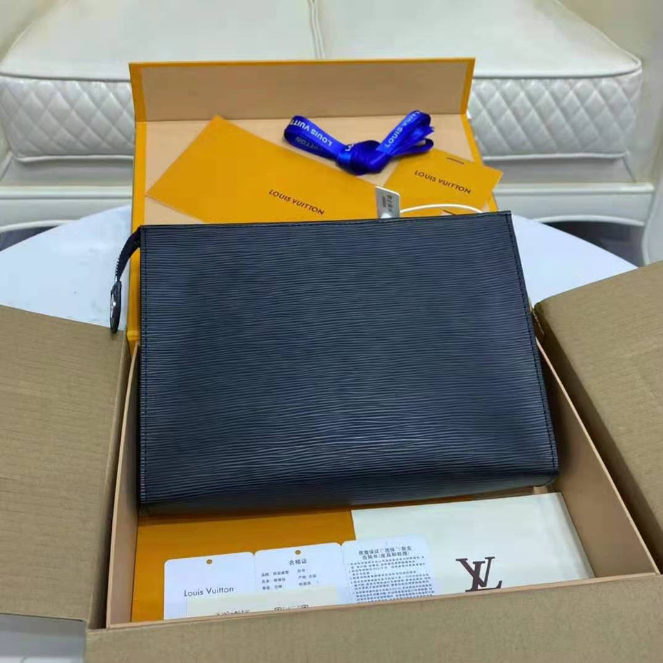 Louis Vuitton LV Unisex Pochette Voyage MM Taiga Leather Zip Closing System Clutch