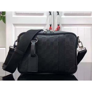 Louis Vuitton LV Unisex Sirius Messenger Bag Damier Infini Onyx Cowhide Leather
