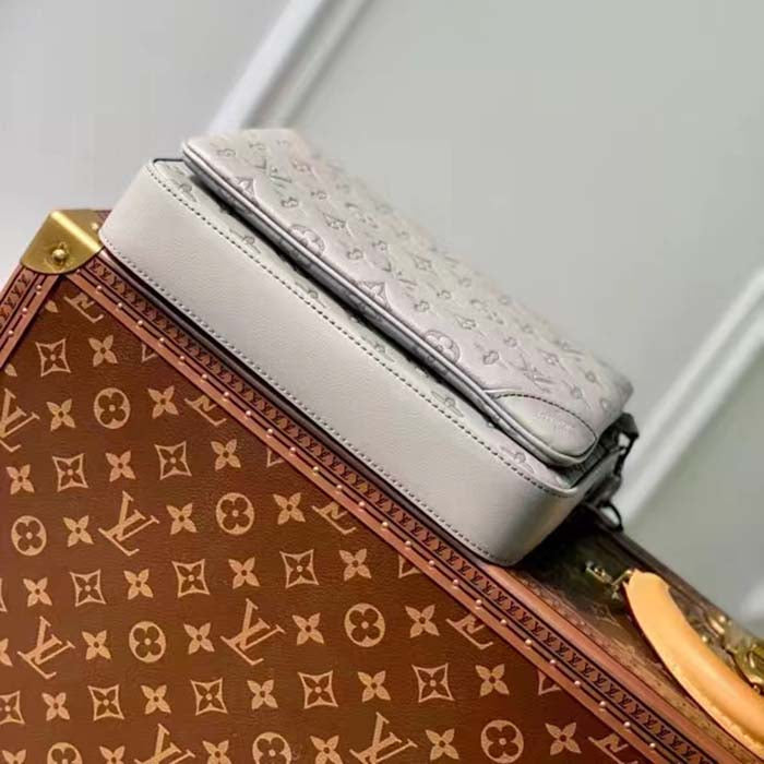 Louis Vuitton LV Unisex Trio Messenger Anthracite Gray Calf Leather Cowhide Handbag