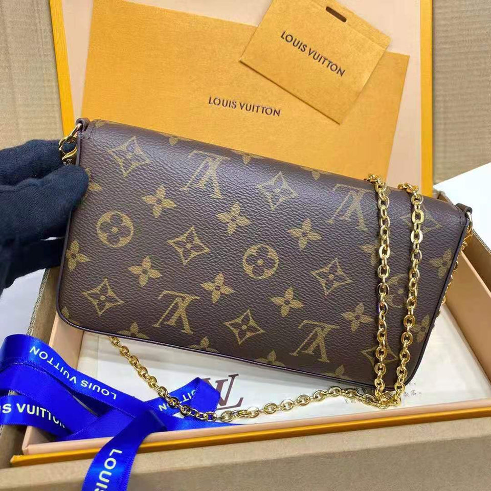 Louis Vuitton LV Women Félicie Pochette Fuchsia Pink Monogram Coated Canvas Clutch