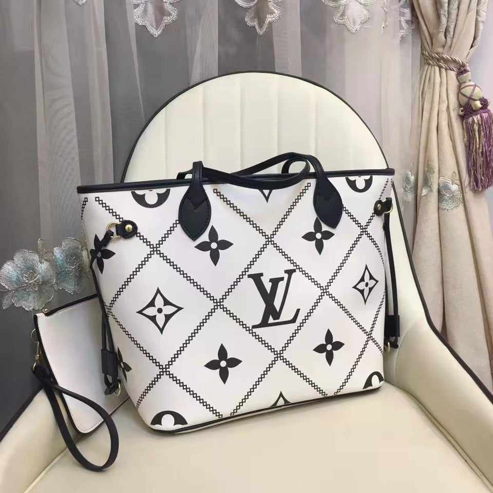 Louis Vuitton LV Women Neverfull MM Tote Crème Beige Grained Cowhide Leather